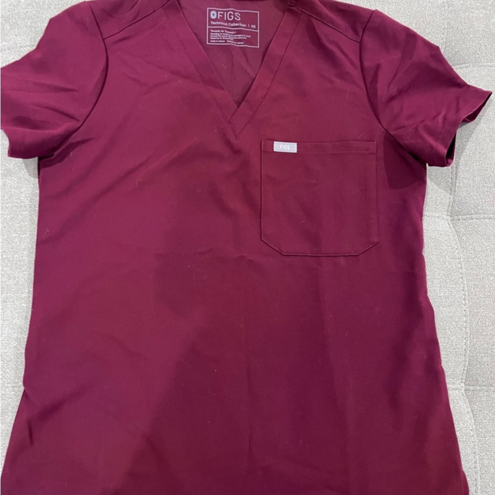 FIGS Maroon Scrub set